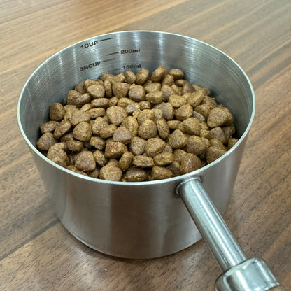 Waggier™ Pet Feeding Scoop